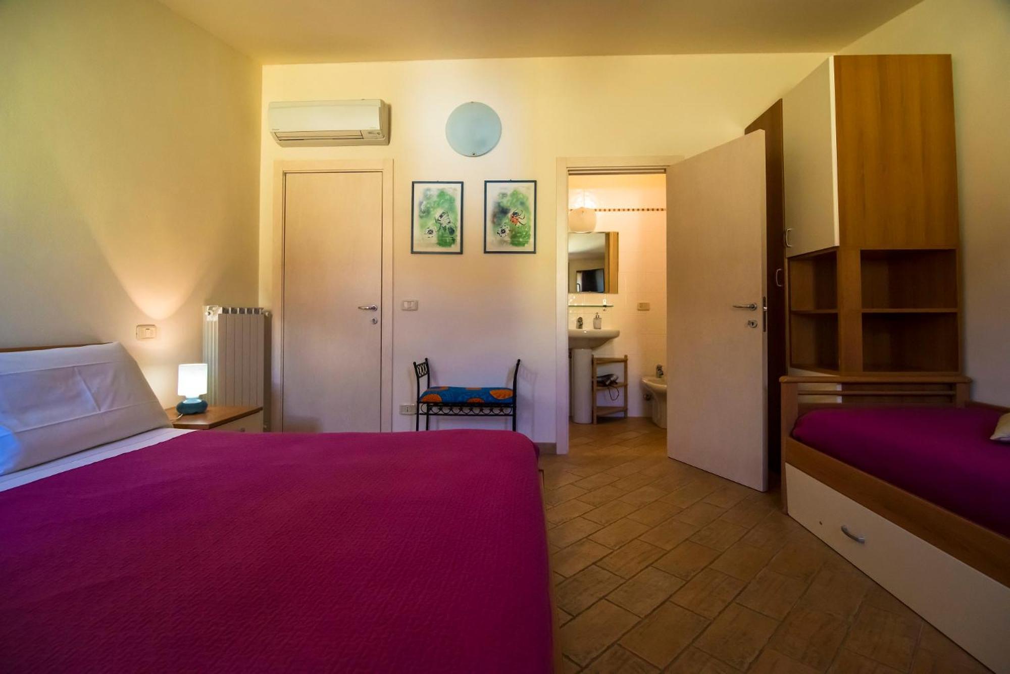 Appartamenti E Affittacamere Le Due Ruote Alberese Zimmer foto